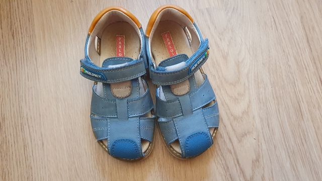 SANDALIAS NIÑO TALLA 26