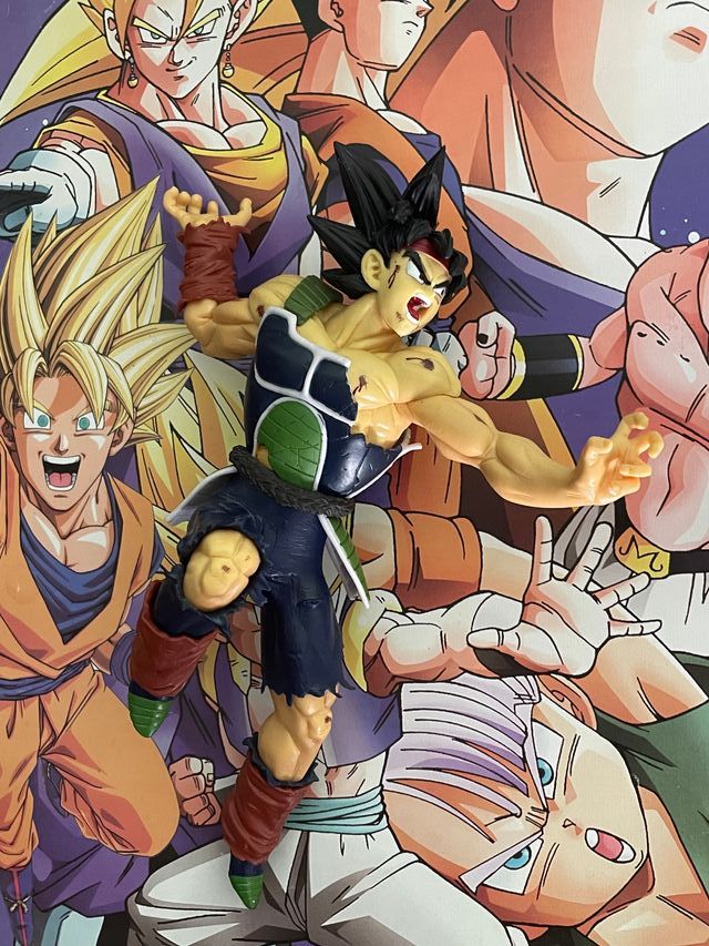 Figura de Bardock