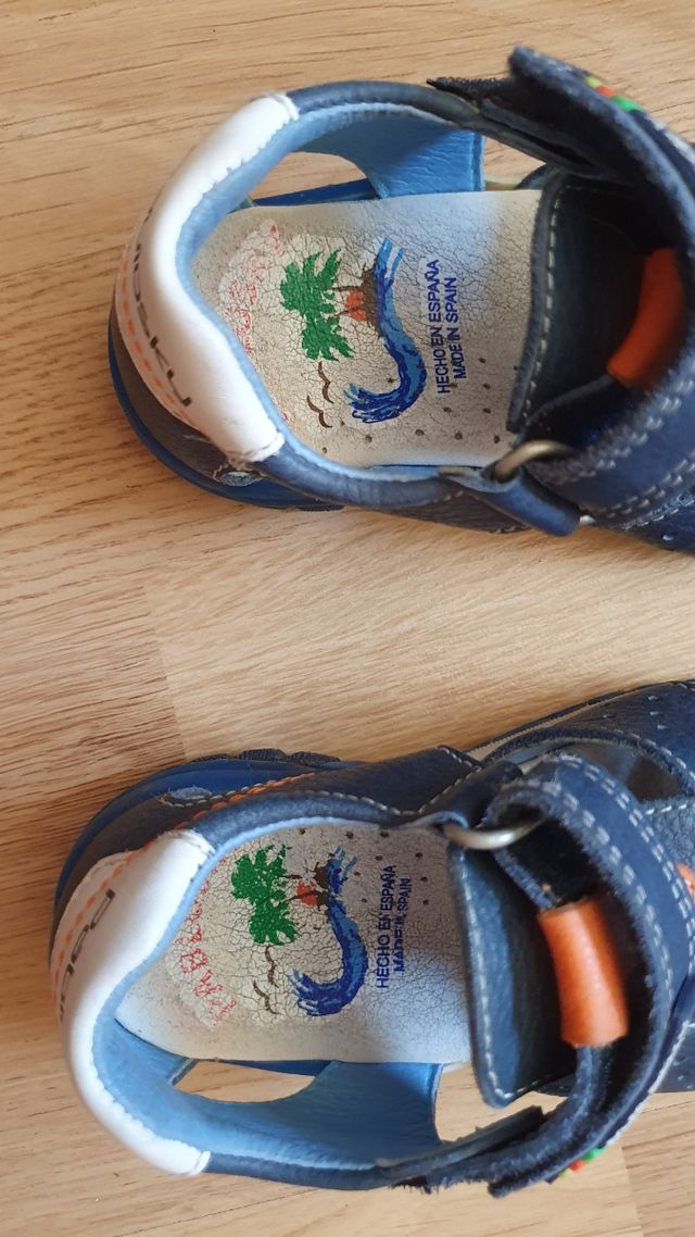 SANDALIA NIÑO TALLA 25