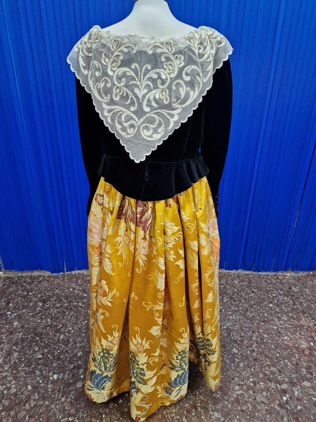 Traje fallera señora