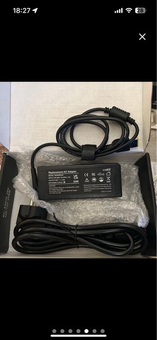 Adaptador corriente alterna SK90200325. LENOVO