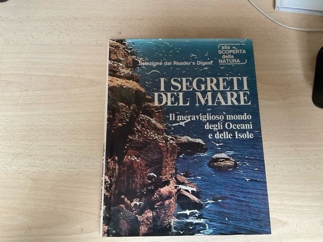 Libro I SEGRETI DEL MARE 1975 