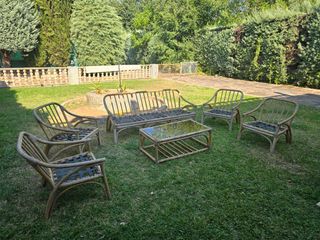 Conjunto de mimbre para jardin