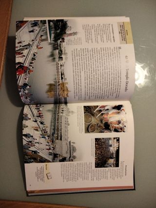 Enciclopedia de las religiones del mundo