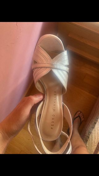 Sandalias plateadas pedro miralles 38.