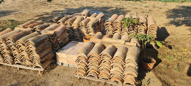 Tejas árabes curvas