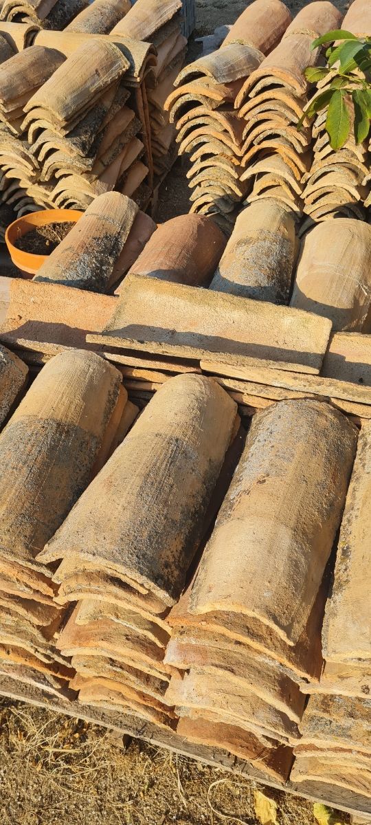 Tejas árabes curvas