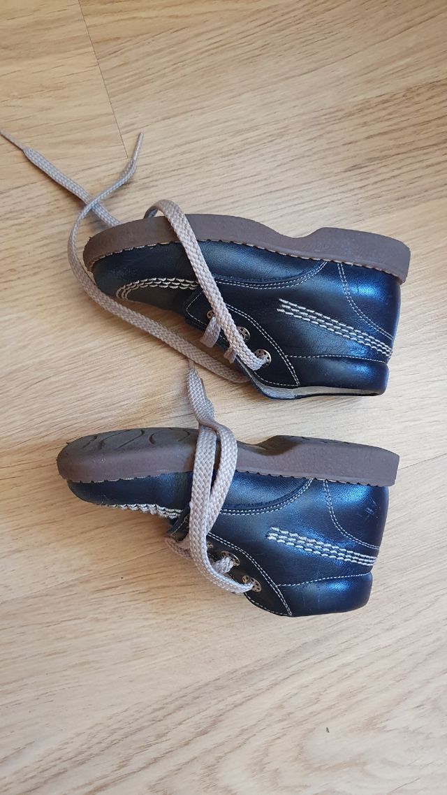 BOTAS NIÑO TALLA 22