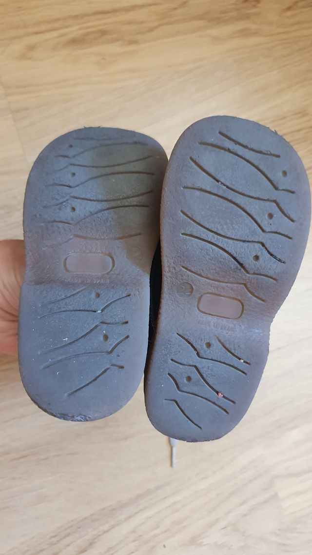 BOTAS NIÑO TALLA 22