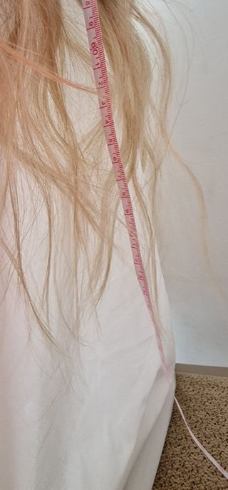 Peluca rubia con flequillo 