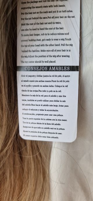 Peluca rubia con flequillo 