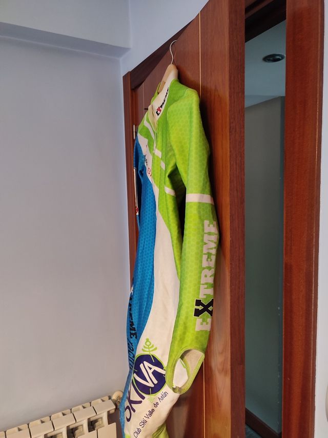 Mono de esqui de competicion junior talla XS-S