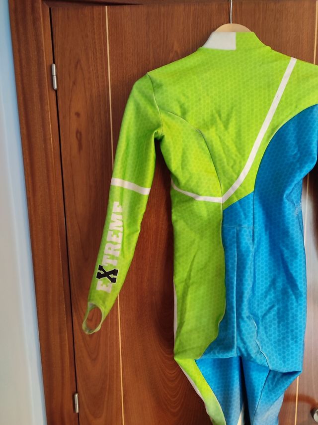 Mono de esqui de competicion junior talla XS-S