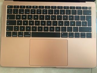 MacBook Air 13 inch Gold 13.3/1.6GHz/8GB/128GB