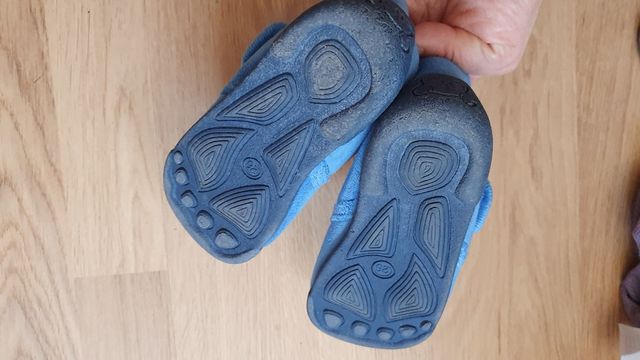 BOTA CASA PARA NIÑOS TALLA 26