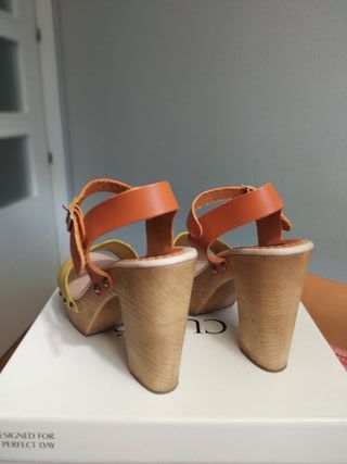 Sandalia piel "CUPLE" nº 38 amarilla/naranja