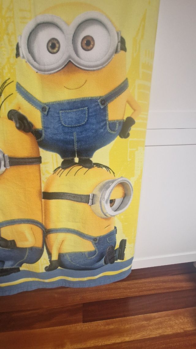 TOALLA DE PLAYA MINIONS