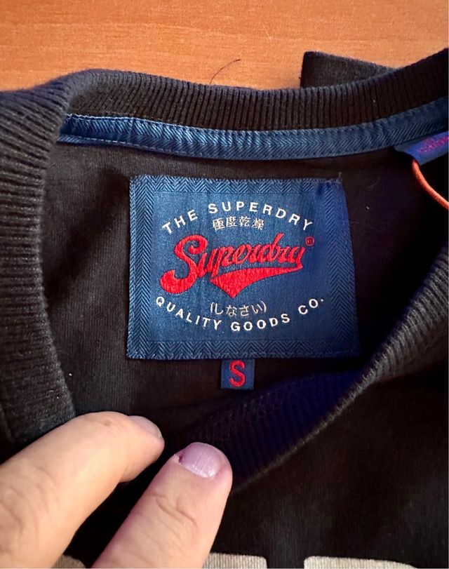 Camiseta SUPERDRY A ESTRENAR talla S