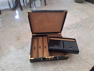 Joyero de piel antiguo 
