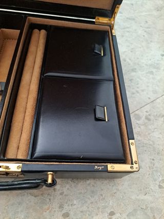 Joyero de piel antiguo 