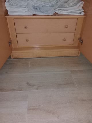 Amario con maletero, somier, cabecero  y mesita.