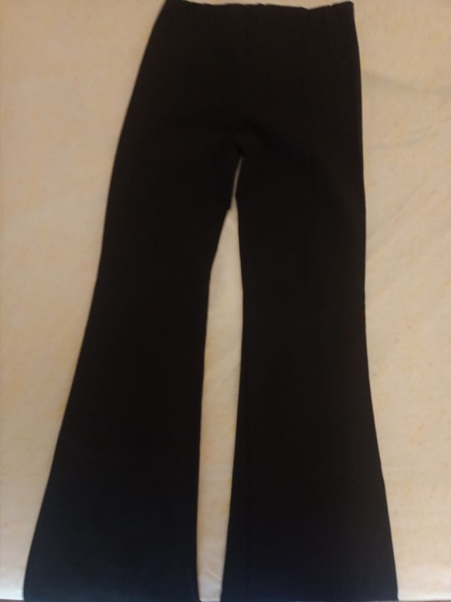 Pantalon Pull and Bear ajustado negro 38