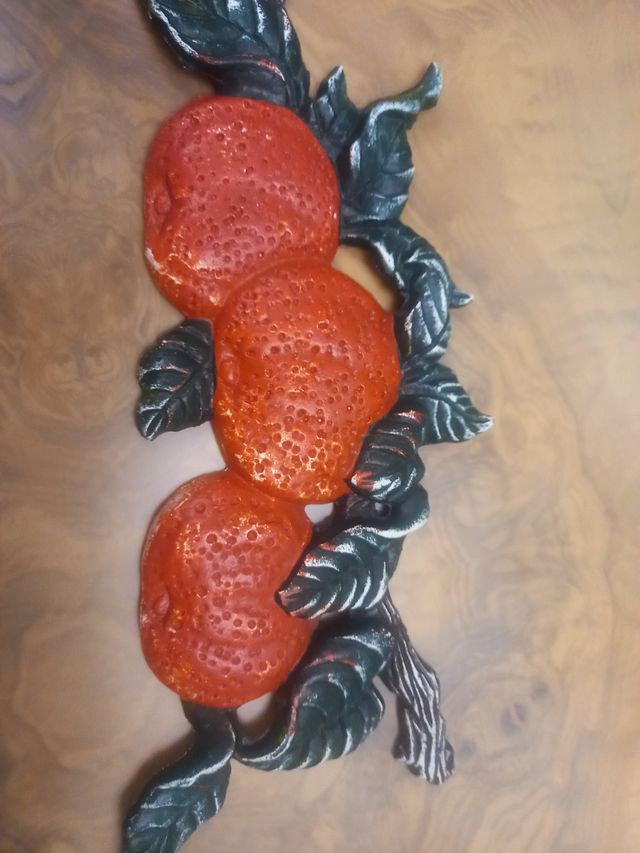 Porta rollos, perchas y apartador todo de forja