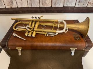 Trompeta Bach Stradivarius 37 ligera 