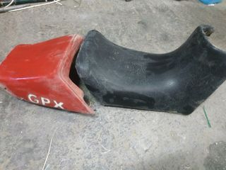 Asiento completo dos piezas Kawasaki gpx