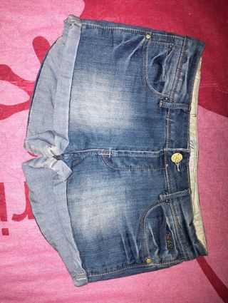 Pantalón Vaquero corto 