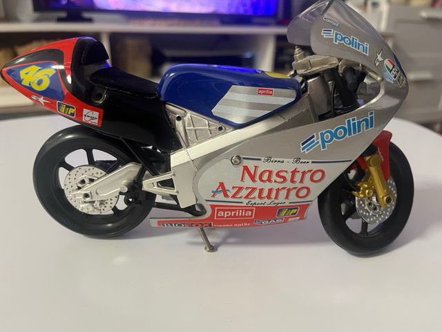 Moto Valentino Rossi Aprilia 125