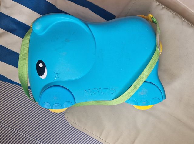 Maleta moltó rigida