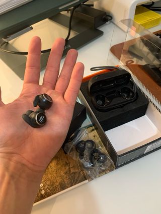 Auriculares Inalambricos JBL mini NC Negros