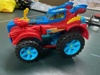 2 camiones Superthings