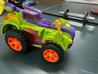 2 camiones Superthings