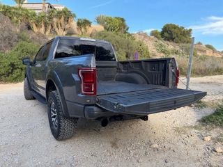 Ford F150 Raptor 2018