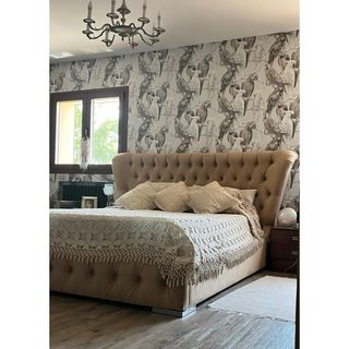 Cama capitoné de terciopelo