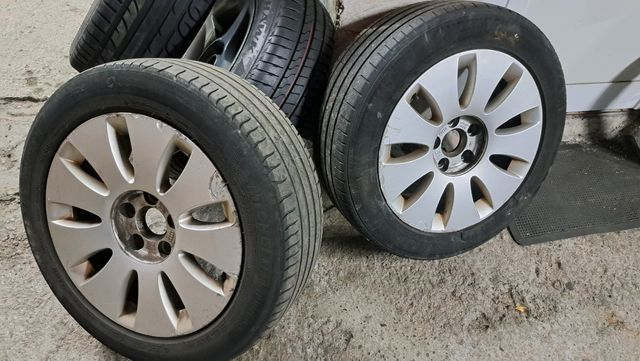 Llantas audi a4  con neumaticos