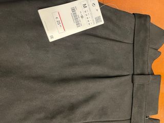 Falda negra con cinturón Zara nueva