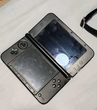 Nintendo 3ds XL rojo