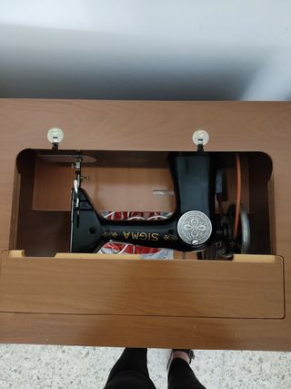 Máquina de coser SIGMA