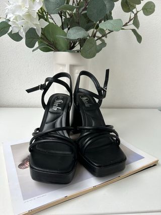 Sandalias de tacón grueso y plataforma 39