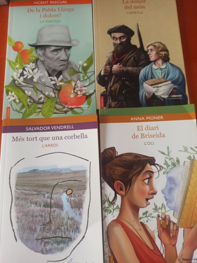 Libros en valenciano