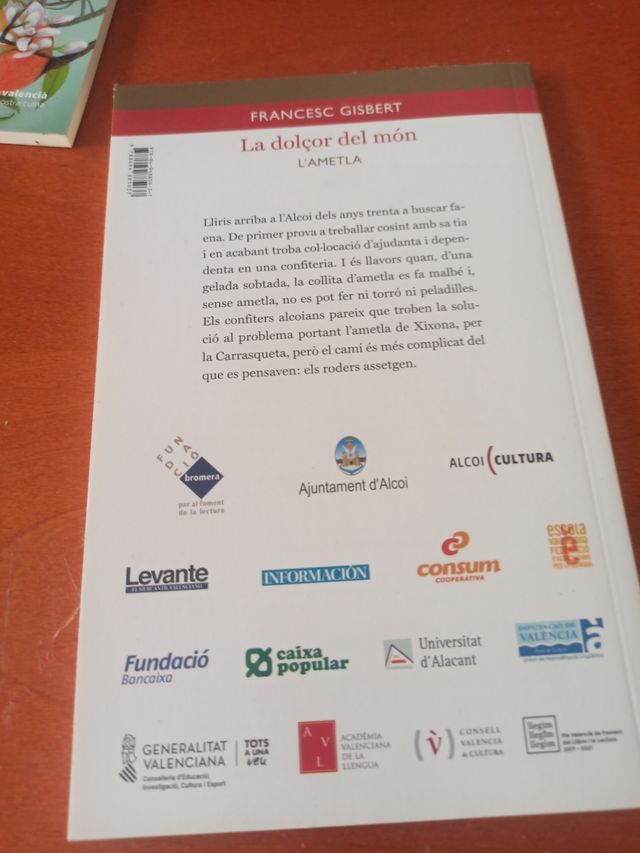 Libros en valenciano