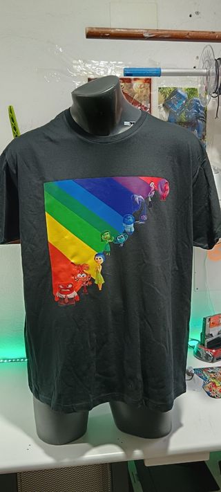 Camiseta Inside out pride