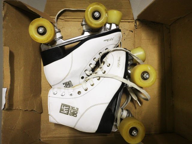 PATINES KRF SCHOOL ALUMINIO BLANCO CHAROL TALA 35