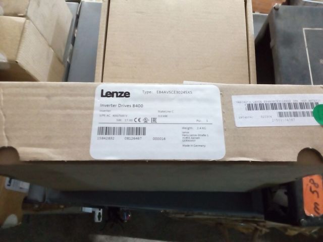 Variador de velocidad Lenze 3kw E84AVSCE3024SXS