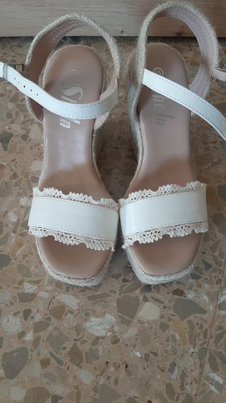 Sandalias cuñas blancas 
