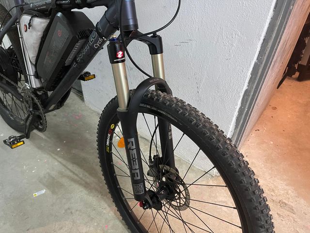 EBIKE - BICICLETA ALUMNIO ROCKRIDER 8.2