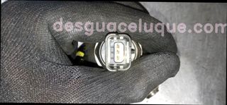 RAMPA DE INYECCION FORD MONDEO (CA2) 8584